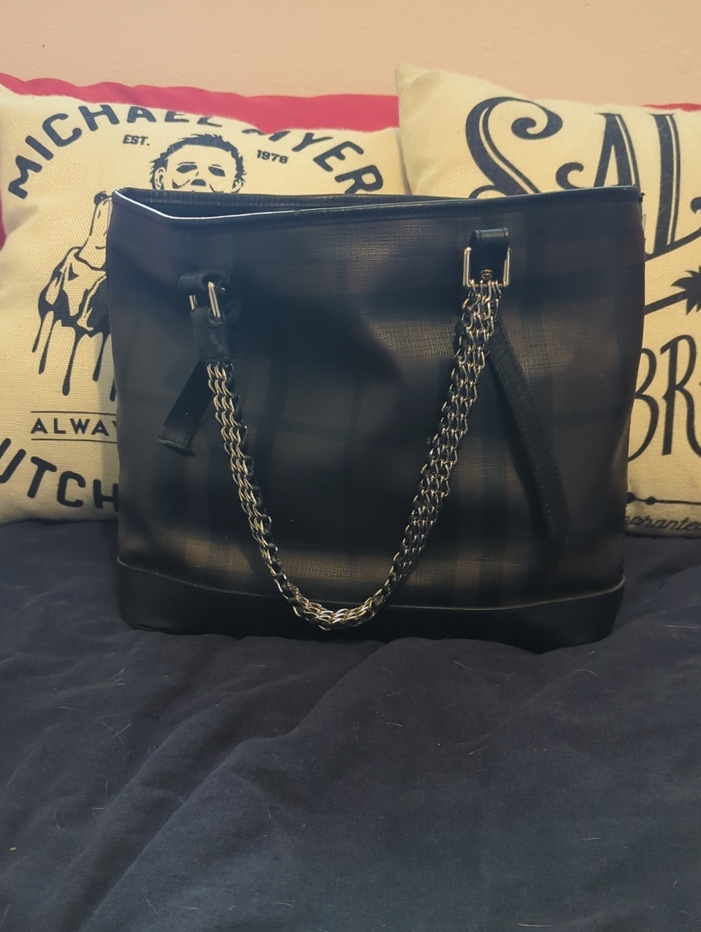 Authentic Burberry Dark Plaid Leather Tote Bag 👛 -‎ Made In Italy
